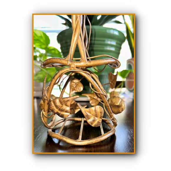 Decorative Brass Plant Stand Leaves & Birds Basket Shaped - Picture 3 of 5